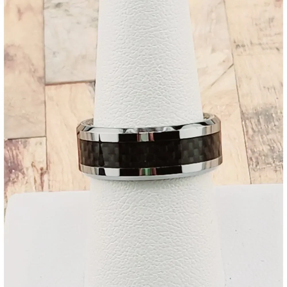 Mens Ring Silver 7MM Geometric Pattern Black Carbon Fiber Inlay Band Ring sz 12 - Picture 1 of 4